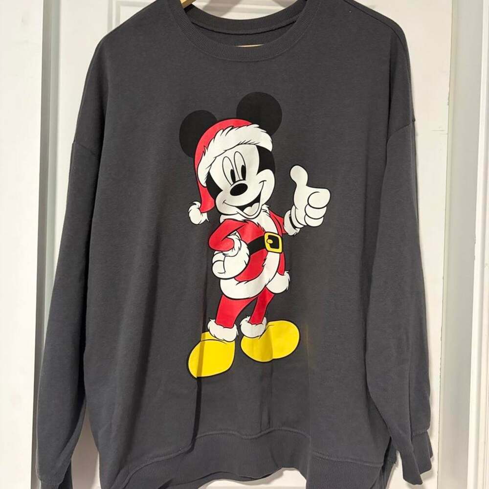 Disney mickey mouse Christmas crewneck size 0
